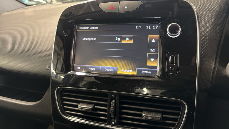 Renault Clio 1.2 TCE Dynamique Nav 5dr Petrol Hatchback